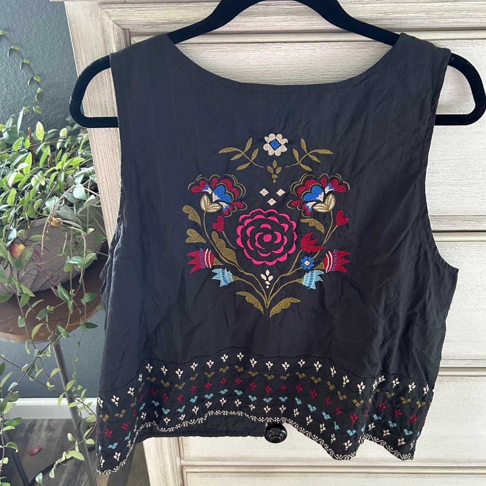 Gudrun Sjoden Women’s XL Embroidered Vest Grey